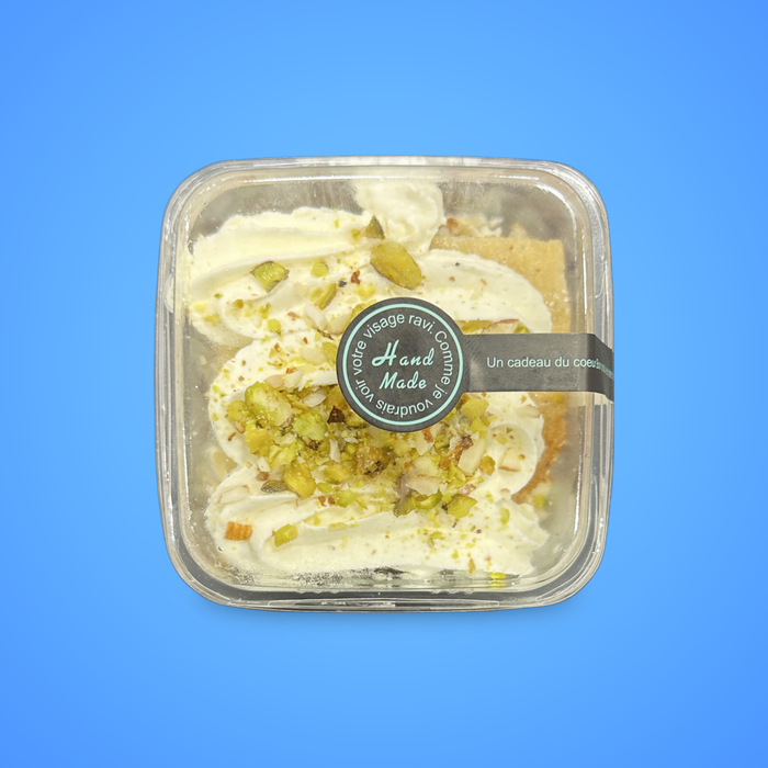 La Crème Bakes Pistachio Cake